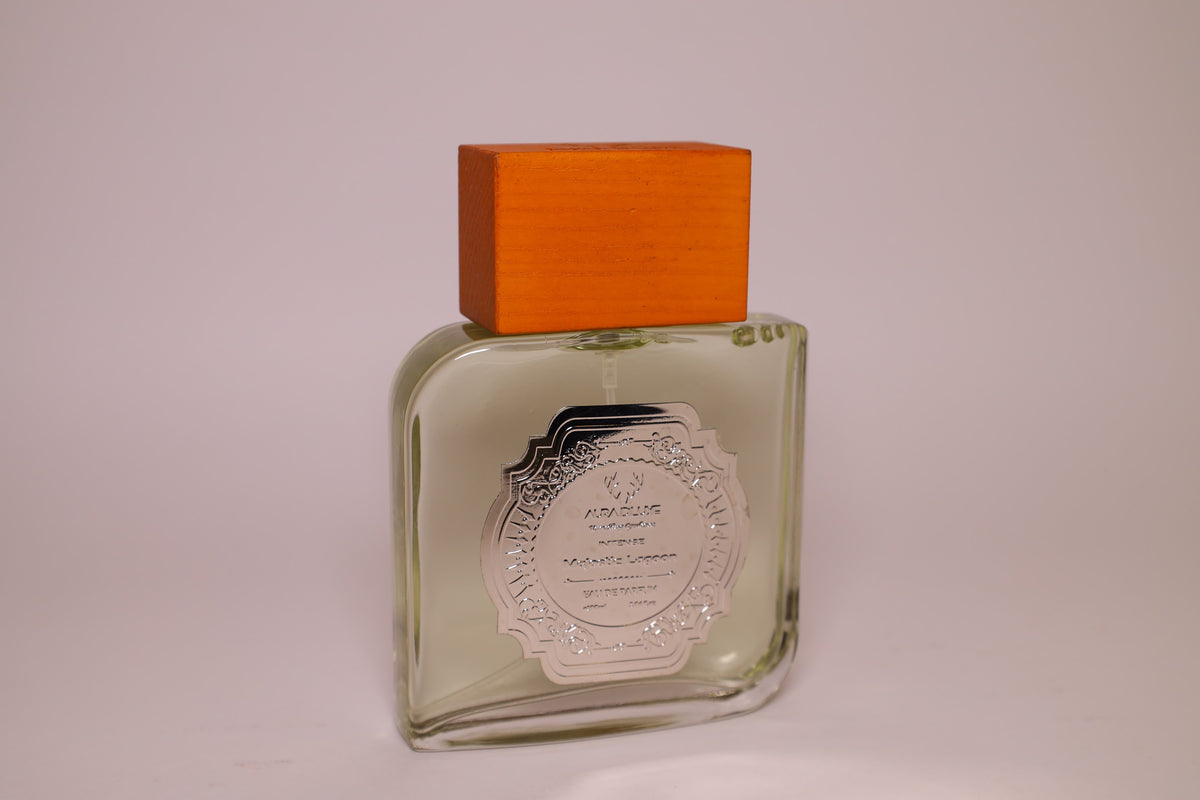 Majestic Lagoon Unisex Eau de Parfum, studio photo