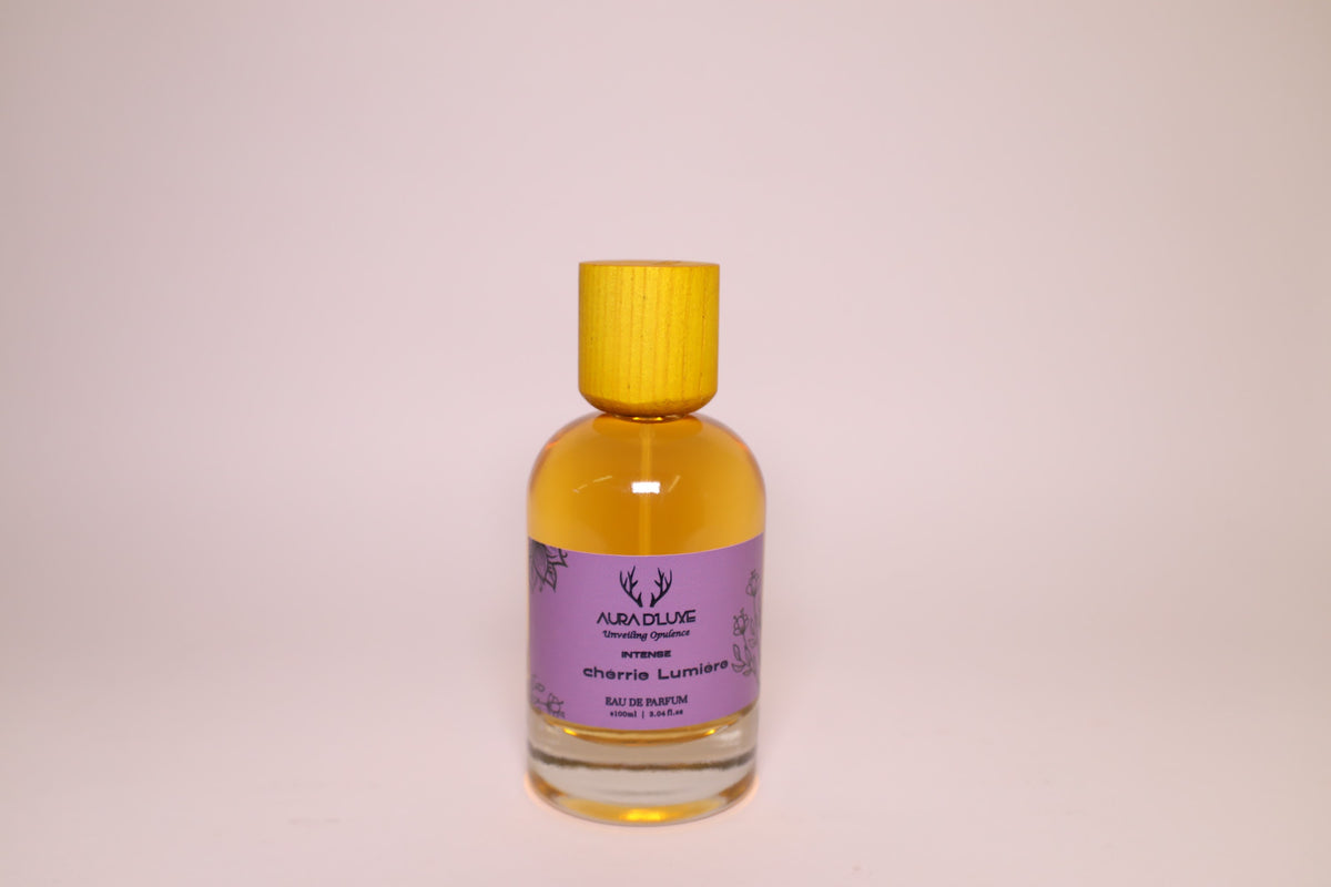 Chérie Lumière Eau de Parfum for Women, studio photo
